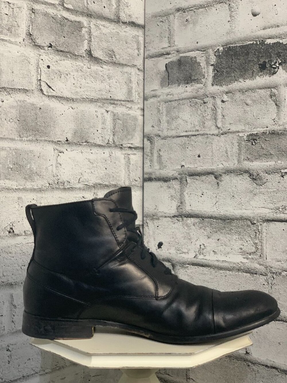 John Varvatos Cap Toe Ankle Boots Mens 10.5 Black Leather Lace Up Chukka Preppy